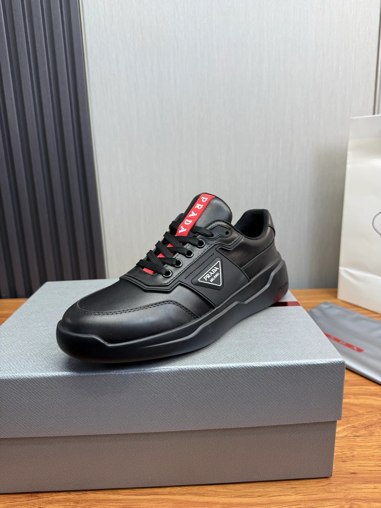 Factory price 600💰 [PRADA] Popular items in men's shoe counters, synchronized with the official website, 1 high-quality shipment ✔️Original cowhide + cowhide lining, 1🆚1 replica, original sole, 38-45 (45 customized, non-refundable)